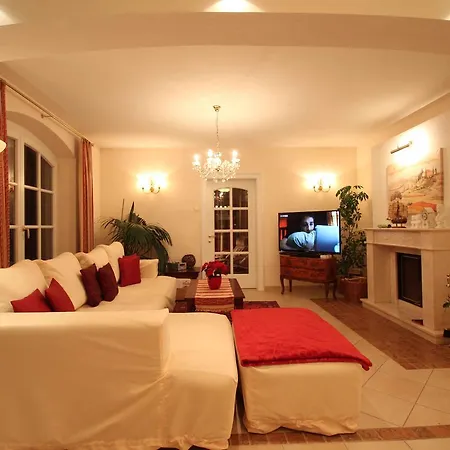 度假居 Wellness Homes Mötz