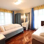 Wellness Homes * Mötz